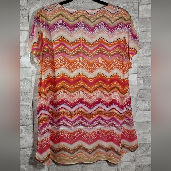 Chico's Zig Zag Print High-low Tee Shirt - Picture 3 of 5
